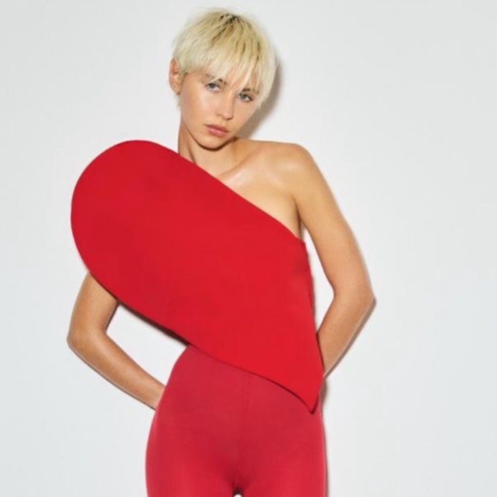 Zara sweetheart top Red Asymmetrical One-Shoulder blogger fav